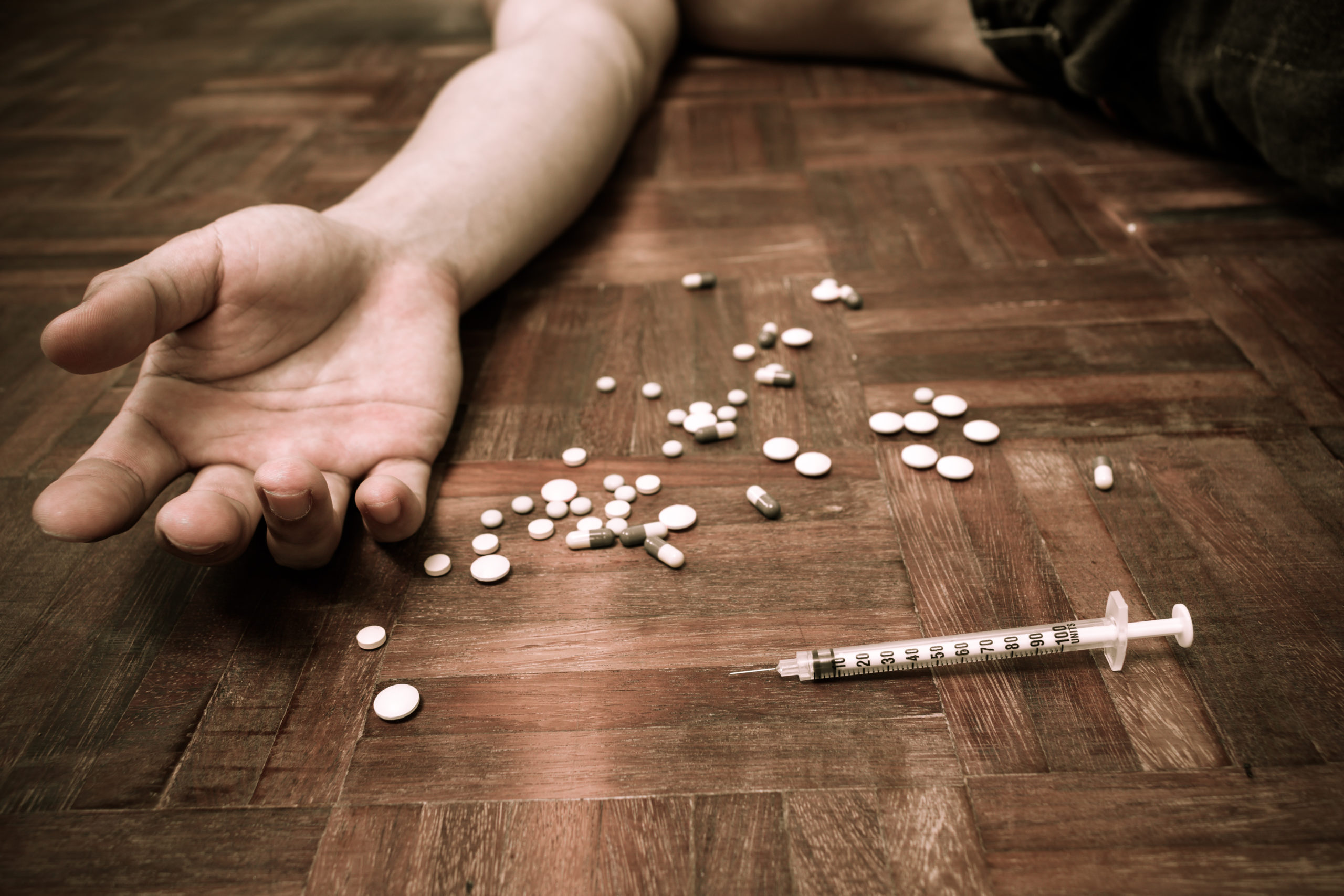 who-is-at-risk-of-overdose-turnbridge